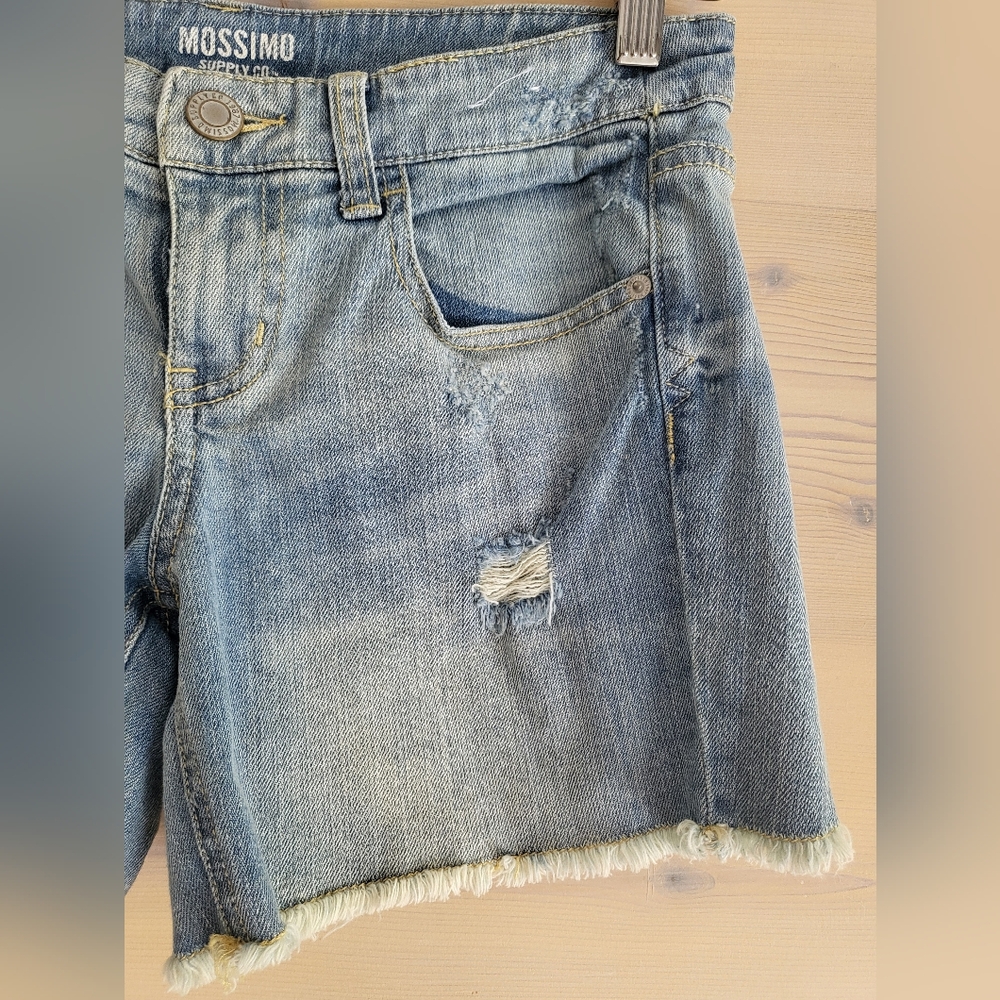 Mossimo Supply Co Distressed Cut-Off Faded Denim Shorts size 7 Juniors EUC - Picture 4 of 7